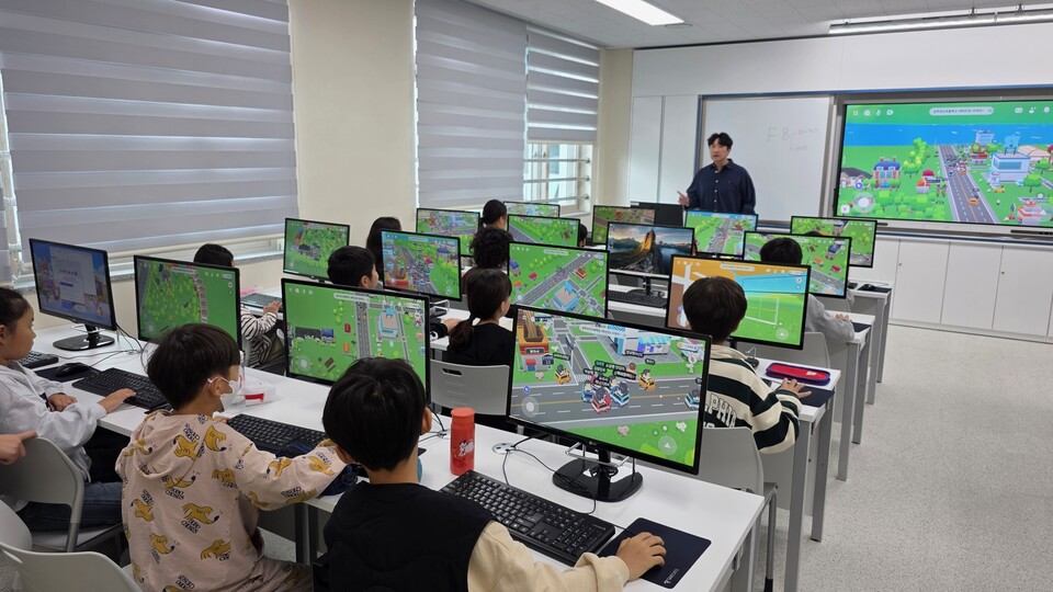 상주시,초등학교 학생을 대상 메타버스 플랫폼을 활용한 도로명주소 교육을 실시.사진=상주시 재공