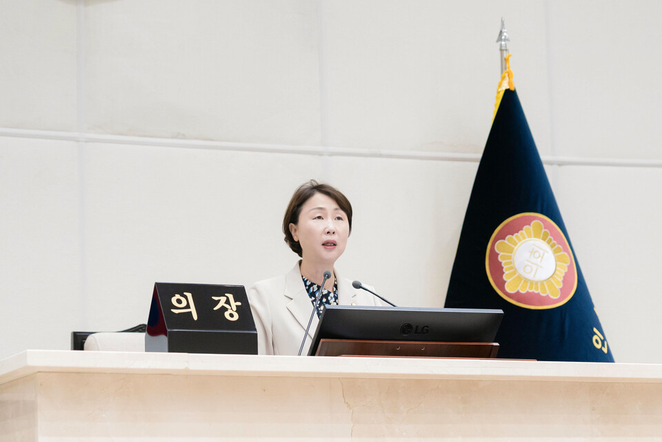 용인특례시의회(의장 유진선)가 24일 제296회 임시회를 폐회하며 조례안·동의안 등 총 47건의 안건을 처리, 내년도 시정 운영의 청사진을 사실상 확정했다./ 용인특례시의회 제공