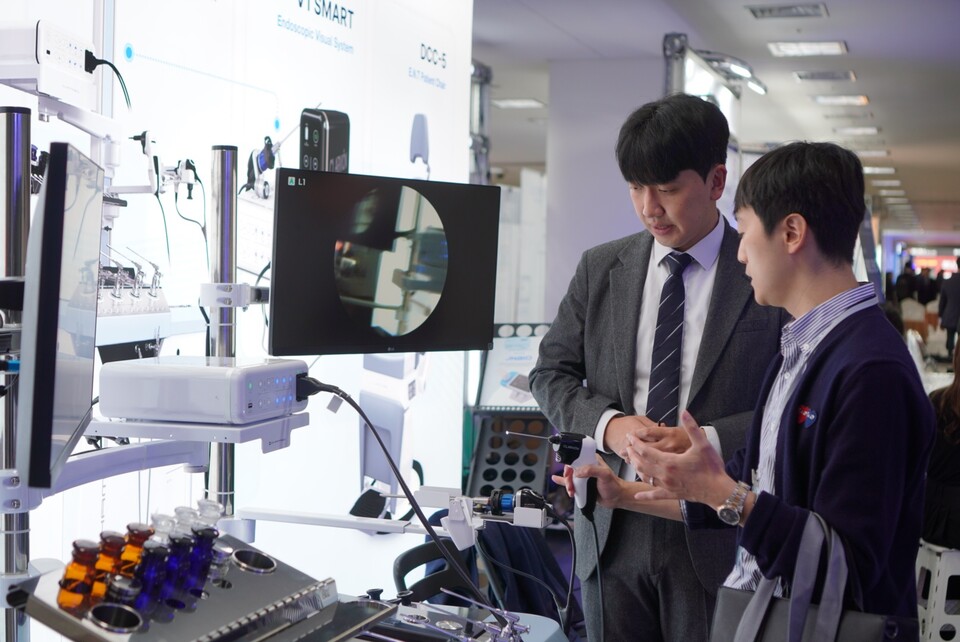 동아참메드가 제31차 이비인후과 종합학술대회서 이비인후과 진료장비를 선보였다./동아참메드 제공