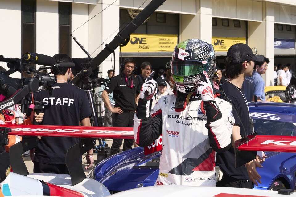 금호 SLM 이창욱은 2025 오네 슈퍼레이스 챔피언십 개막전부터 시즌 총 4회 우승을 차지했다./슈퍼레이스