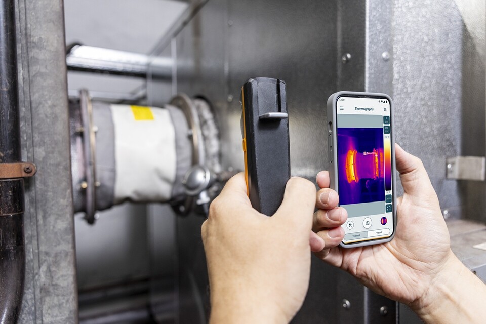 테스토코리아가 스마트폰용 무선 열화상 카메라 신제품 ‘testo 860i’를 출시했다./테스토코리아