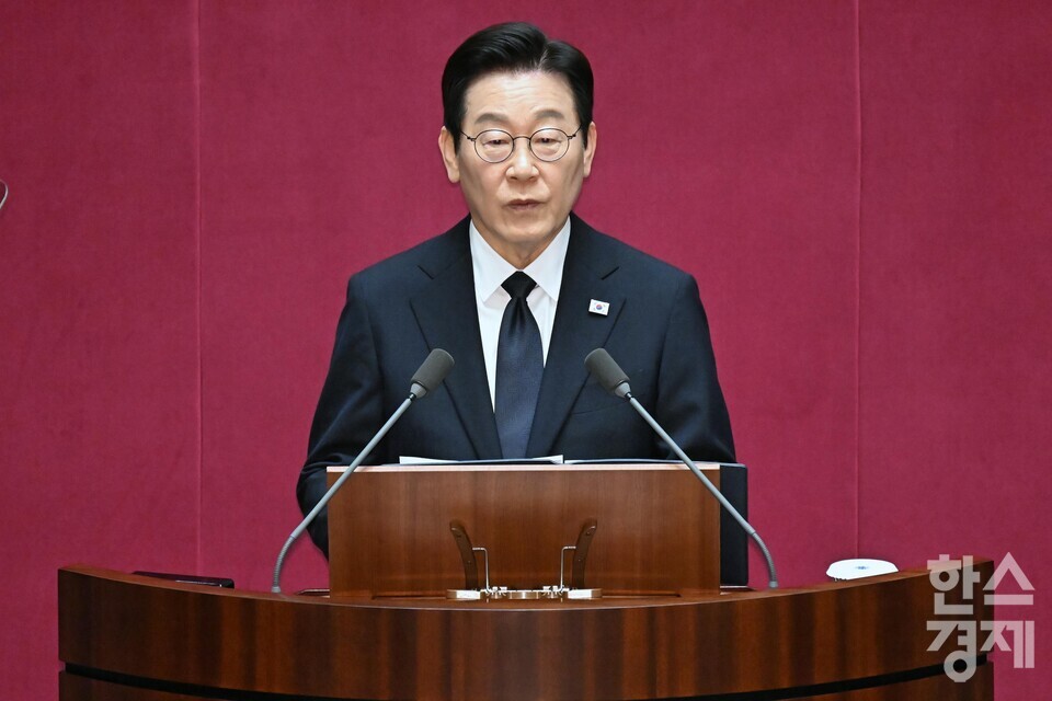 이재명 대통령이 4일 오전 서울 여의도 국회 본회의에서 2026년도 예산안에 대한 정부의 시정연설을 하고 있다. [사진공동취재단] leemario@sporbiz.co.kr 2025.11.04