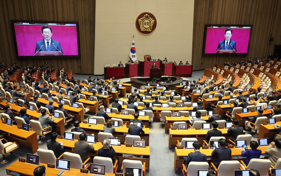 이재명 대통령이 4일 서울 여의도 국회 본회의장에서 내년도 정부 예산안에 대한 시정연설을 하고 있다. 사진=연합뉴스