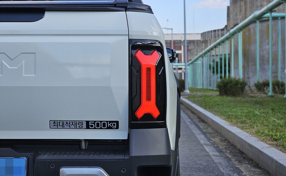 KGM '무쏘EV'의 테일램프./곽호준 기자