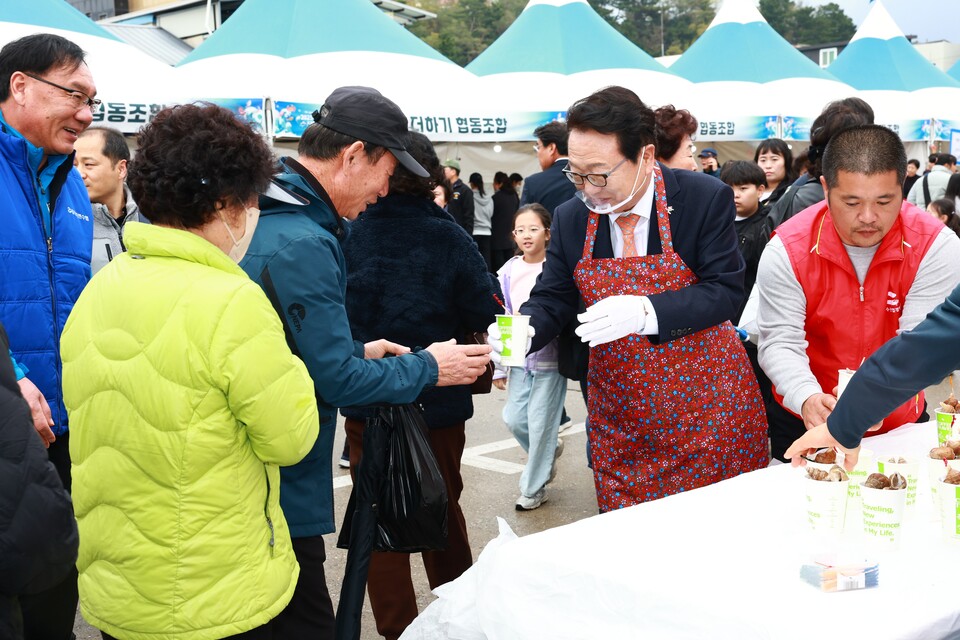  울진군 ,‘2025 죽변항 수산물축제’ 성황리 마무리 .사진=울진군 제공