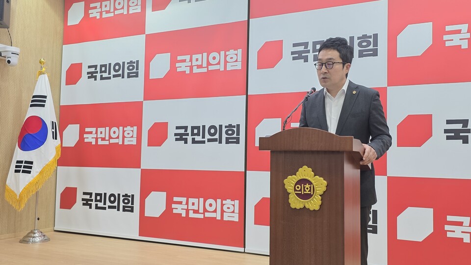 최 의원은 “청년의 날 행사가 청년을 위한 자리가 아니라 도지사 홍보 무대가 되어선 안 된다”며 “경기도의회는 진상이 명확히 밝혀질 때까지 감시를 멈추지 않을 것”이라고 말했다./ 김두일 기자