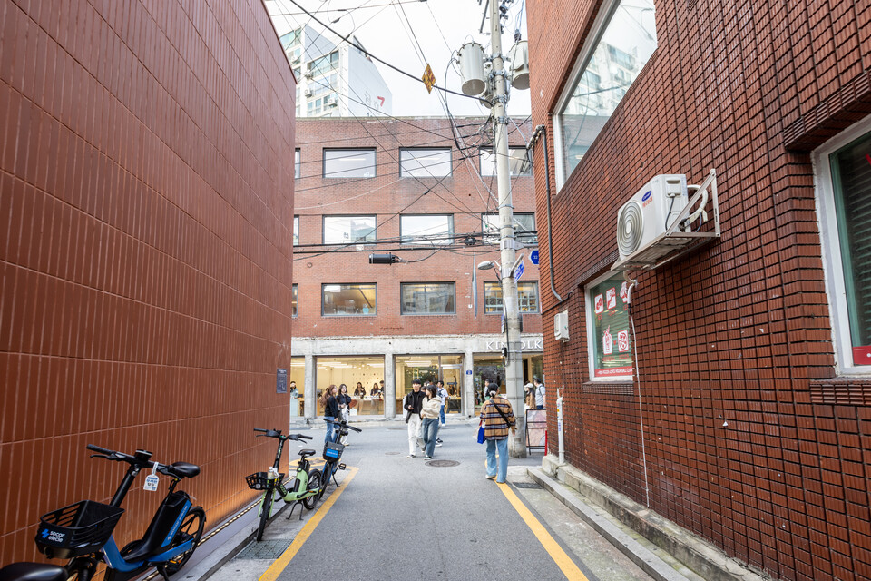 성수 붉은벽돌거리 모습. /서울관광재단 제공