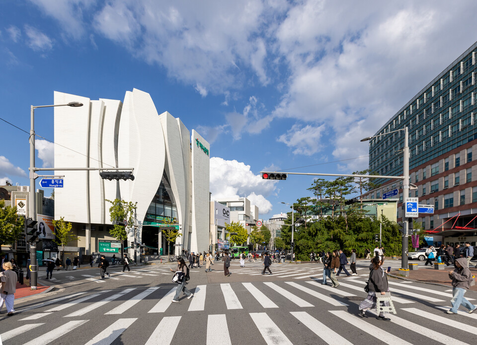 홍대 앞 거리 전경. /서울관광재단 제공