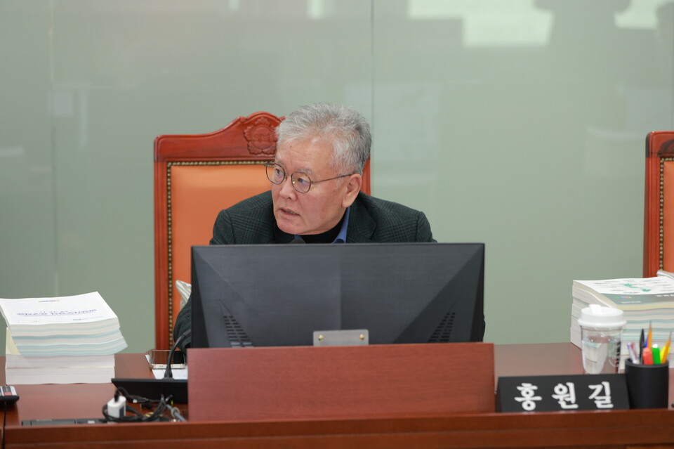 홍 의원은 “업무추진비는 공공기관의 신뢰와 책임성을 보여주는 지표”라며 “연간 계획 없이 단기간 집중 집행하거나 공개를 소홀히 하는 행정은 즉시 시정돼야 한다”고 목소리를 높였다./ 경기도의회 제공