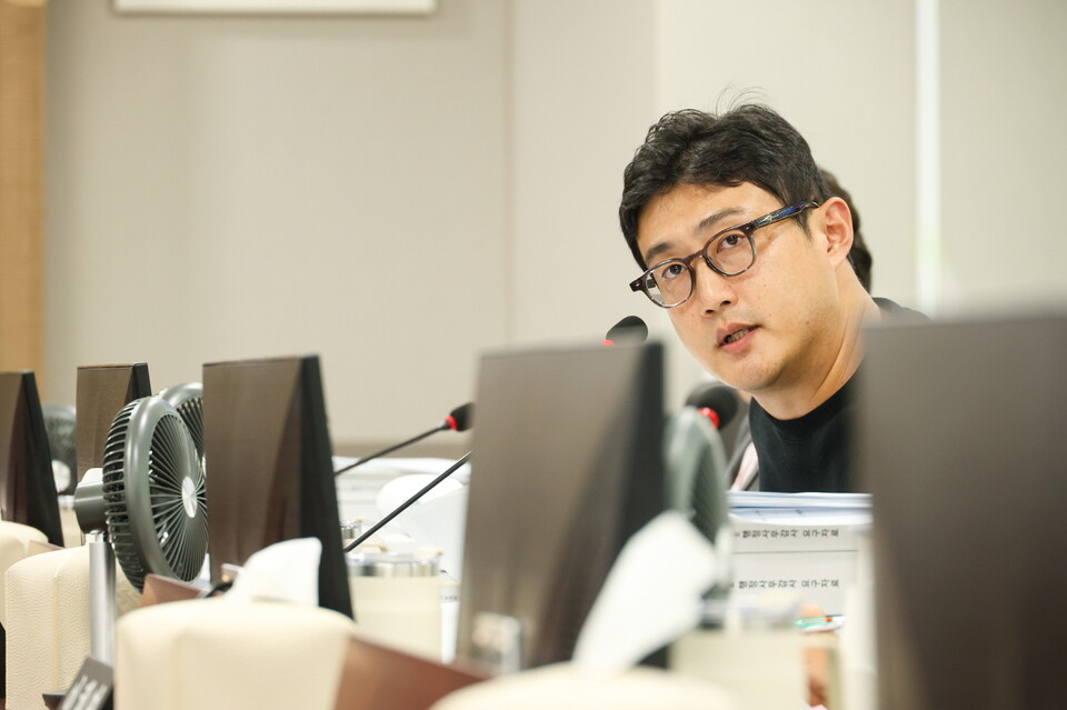 경기도 차세대 정보시스템 구축사업이 시작조차 못한 채 계약 해지로 끝나며 50억 원의 혈세만 낭비된 가운데, 이상원 경기도의원(국민의힘, 고양7)이 날선 질타를 쏟아냈다./ 경기도의회 제공