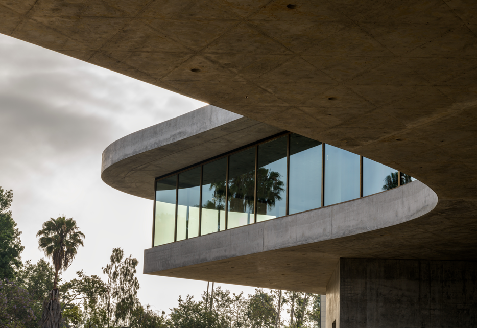 LACMA 신관(데이비드 개펀 갤러리, David Geffen Galleries) 외부 전경./The David Geffen Galleries at LACMA, photo © Museum Associates LACMA