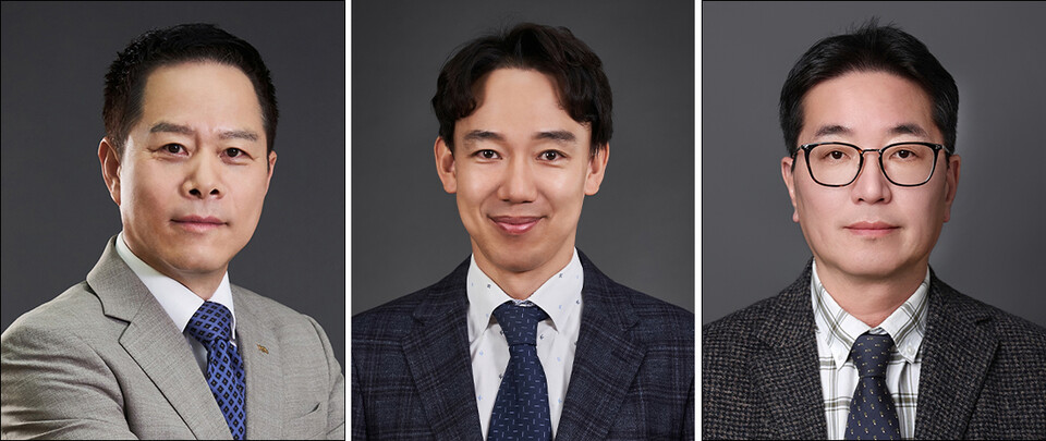 (왼쪽부터) 박상영 사장(경영총괄), 배기룡 전무이사(의약연구개발본부장), 정대석 상무이사(인사기획부문장). /광동제약 제공