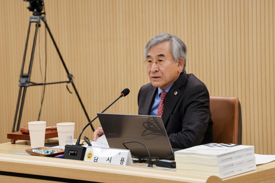 그는 “소각 용량 부족으로 결국 민간시설에 의존할 수밖에 없는 구조”라며 “민간 소각장에서의 2차 오염 가능성, 서울·인천 유입폐기물 증가까지 우려된다”고 비판했다./ 경기도의회 제공