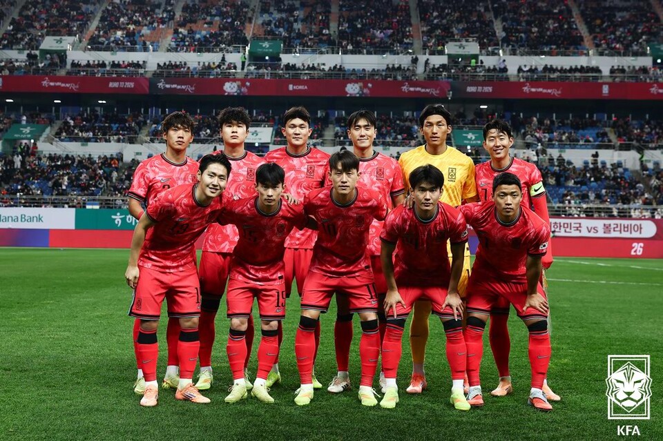  14일 오후 8시 대전월드컵경기장에서 열린 볼리비아와의 평가전에서 후반 손흥민의 선제골과 조규성의 쐐기골을 앞세워 2-0으로 승리한 한국 축구 대표팀. /KFA 제공