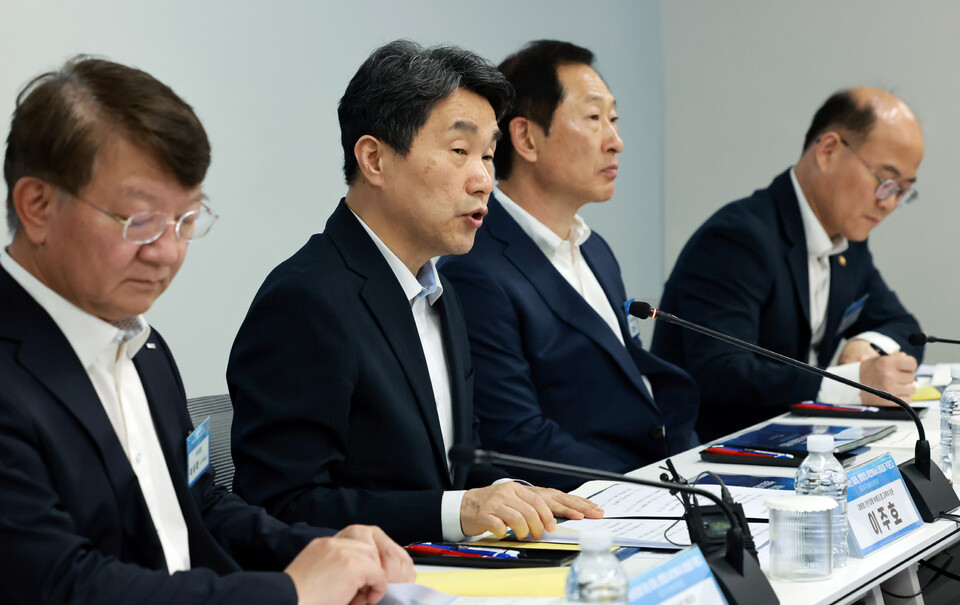 이주호 대통령 권한대행 부총리 겸 교육부 장관이 지난 5월 20일 서울 중구 서울스퀘어에서 열린 국가바이오위원회 2차 회의에서 발언하고 있다. /연합뉴스