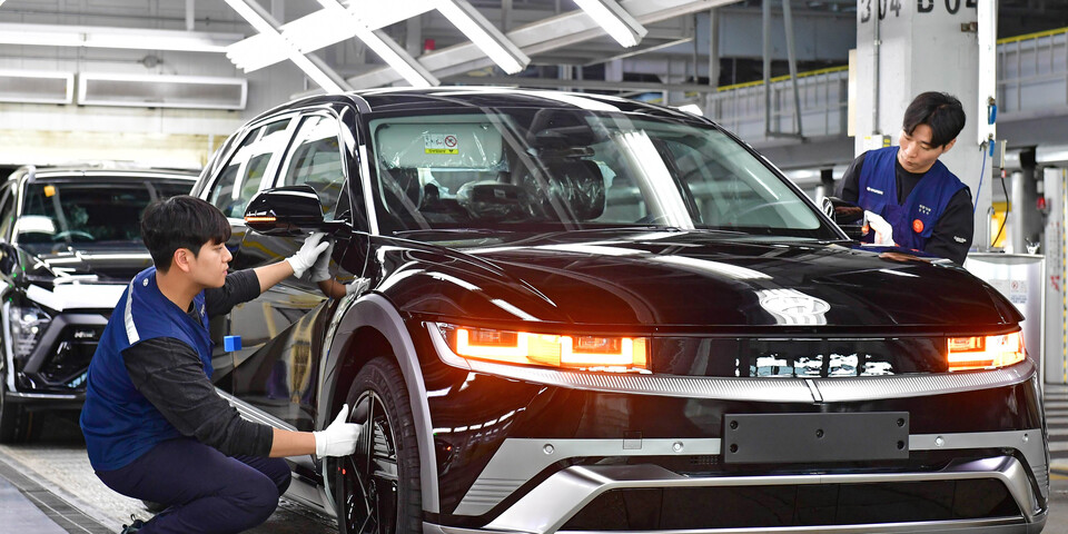 현대차 울산 공장 아이오닉, 코나 생산 라인의 모습./현대차그룹