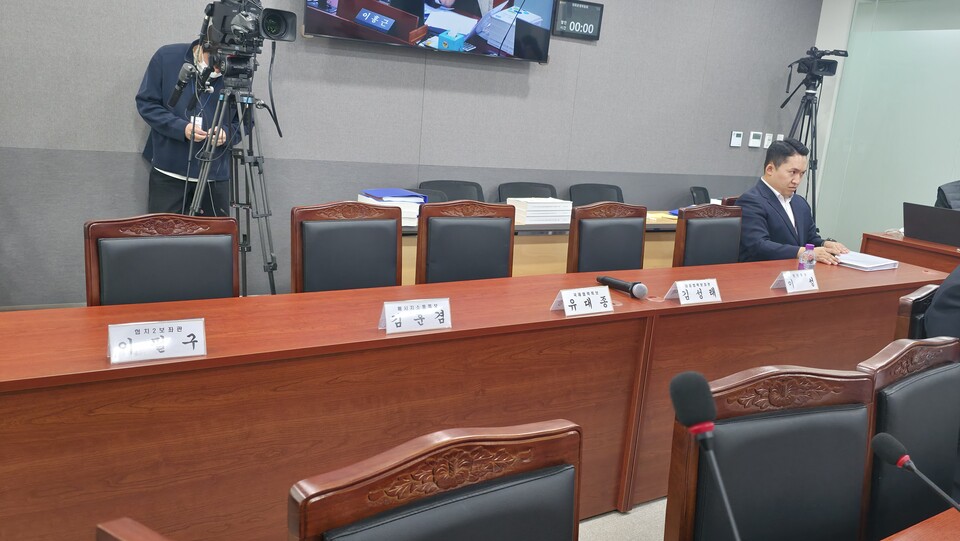 의원들은 “정무라인의 집단 불출석은 행감을 넘어 지방자치제도 자체에 대한 도전”이라며 “도정 핵심부가 의회를 협치의 파트너가 아니라 통제 대상으로 본 결과”라고 규정했다./ 김두일 기자