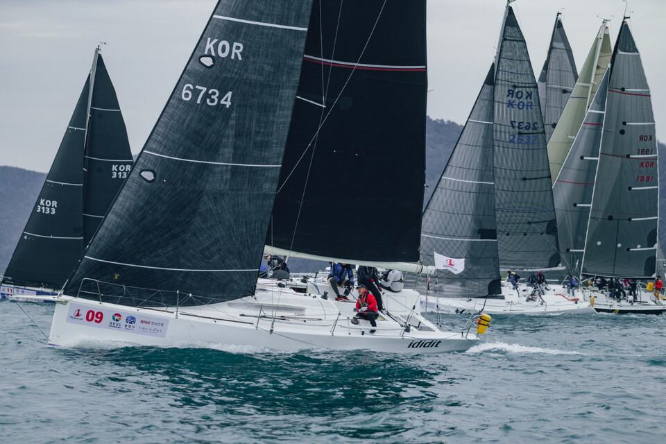 11월 21일~ 23일까지 3일간 경남 고성군 당항포 일원에서 ‘제13회 경상남도지사배 전국요트대회’를 개최. 사진= 경상남도