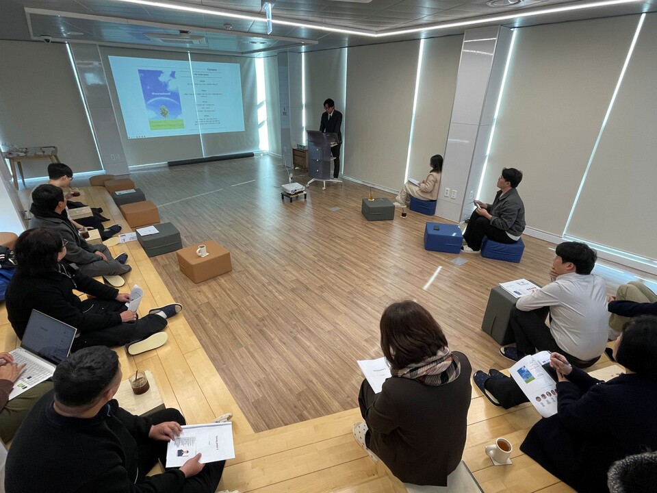 목포시는 지난 20일 청년쉼터다락에서 서울 예비창업팀을 초청해 ‘2025년 지역상생 청년일자리 창출 지역 간담회’를 개최했다./사진=목포시