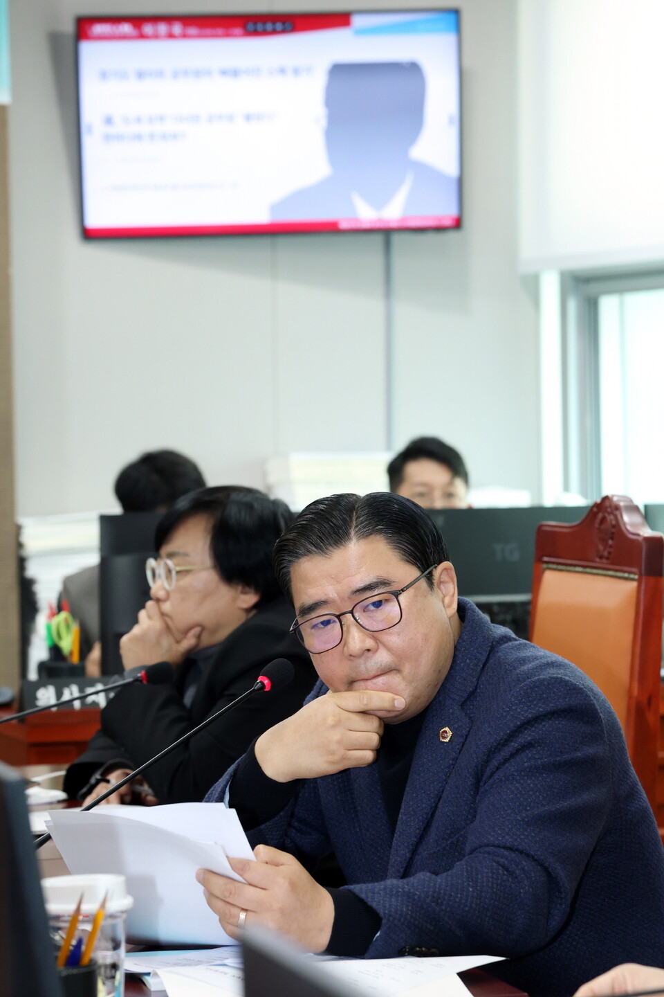 이 의원은 “후보자는 학교와 과정을 바꾸면서 어떠한 사전 승인도 받지 않았다”며 “규정을 몰랐다면 무능이고, 알고도 위반했다면 고의적”이라고 직격했다./ 경기도의회 제공