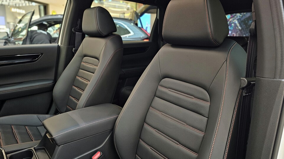 혼다 '뉴 CR-V 하이브리드'의 시트./곽호준 기자