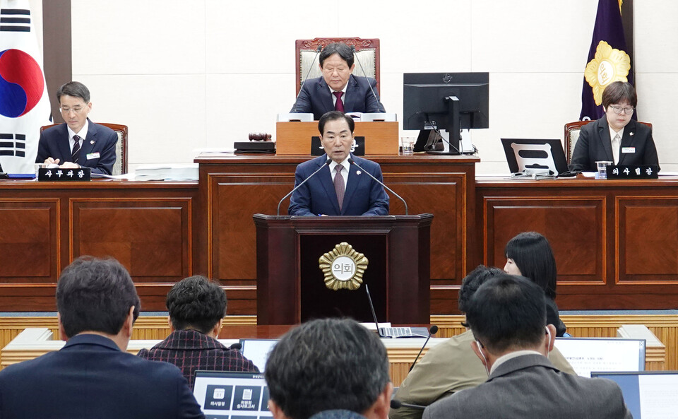 성낙인 창녕군수, '제325회 창녕군의회 제2차 정례회' 에서 시정연설. 사진=창녕군