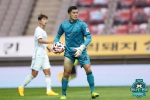 ‘<b>무패</b>’ 김남일호 성남, 최고참 김영광 골키퍼가 본 상승세 <b>비결</b>은