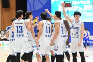 한국가스공사·<b>현대모비스</b> 준결승 진출... KBL 컵대회 <b>4강</b> 대진 확정