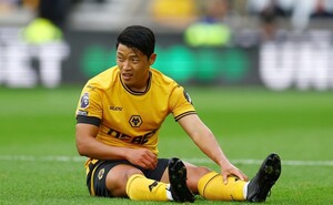 '<b>황희찬</b> 33분' <b>울버햄프턴</b>, <b>에버턴</b>에 0-4 대패… 강등권 탈출 실패