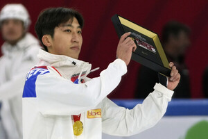 박지원, <b>쇼트트랙</b> 3차 <b>월드투어</b> 1500m서 <b>금메달</b>