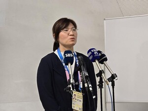 <b>장미란</b> 문체부 <b>차관</b>, 하얼빈 <b>동계 아시안게임 선수단 격려</b>
