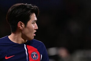 2025년 풀타임 '단 2회', PSG서 <b>이강인</b>의 자리가 사라지고 있다