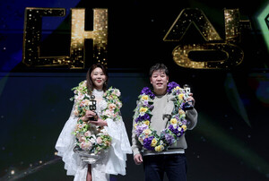 '헐크' <b>강동궁</b>-'여제' <b>김가영</b>, 나란히 프로당구 <b>PBA</b> <b>대상</b> 수상