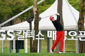 2009년생 아마추어 <b>안성현</b>, GS칼텍스 <b>매경오픈</b> 첫날 선두권 파란