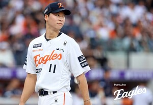가을야구 경고등… <b>엄상백 부진</b>과 불펜 붕괴에 흔들리는 한화