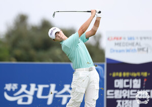 '부활 조짐' <b>박성현</b>, LPGA <b>포틀랜드</b> 클래식 공동 2위 출발