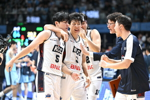 <b>프로농구 KCC</b>, 소노 꺾고 <b>4연승</b> 신바람… 단독 선두 유지