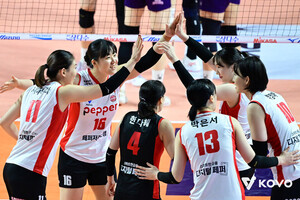 현대건설·<b>도로공사</b>와 상위권 경쟁, 아직은 어색한 페퍼저축은행의 순위
