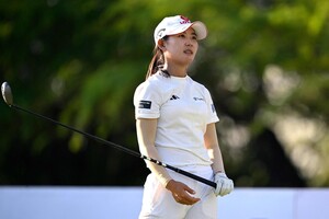 <b>황유민</b>·서어진, <b>KLPGA</b> 투어 시즌 <b>최종전</b> 2R 공동 선두 도약