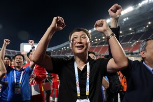 <b>베트남</b> '동남아 <b>3관왕</b>' 이끈 <b>김상식 감독</b> "이번 우승은 끝이 아닌 시작...