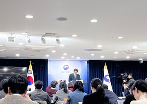 정부, 셀프개통 시대 '안면인증' 의무화...알뜰폰 보안 향상 - 뉴스 썸네일 이미지