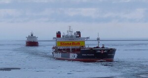 정부, 북극항로 개척에 속도...9월 '부산~로테르담' 시범 운항 - 뉴스 썸네일 이미지