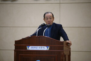 [CEO 포커스] 이명근 성우하이텍 회장의 반복되는 반칙 경영, 이제는 멈... - 뉴스 썸네일 이미지