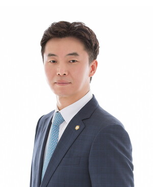 남부발전, 이상욱 상임감사위원 취임...법과 원칙 강조 - 뉴스 썸네일 이미지