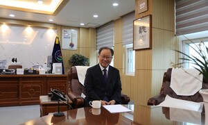 [단독인터뷰] 김석준, "교권과 학생인권 모두 살린다" 부산교육 새 약속