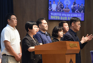 <b>김재원</b>·대한체육회 "핸드볼경기장 봉쇄 풀어라"